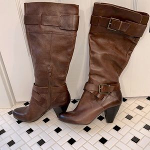 Arturo Chiang brown leather boots size 8.